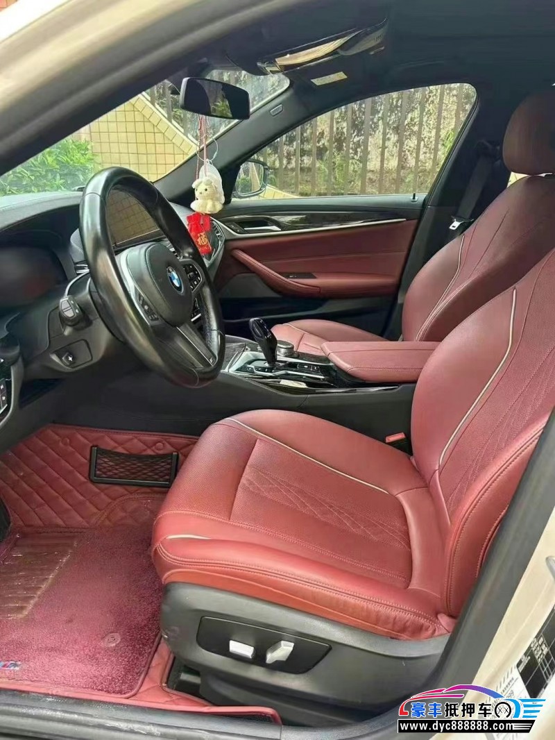 22年宝马5系轿车抵押车出售