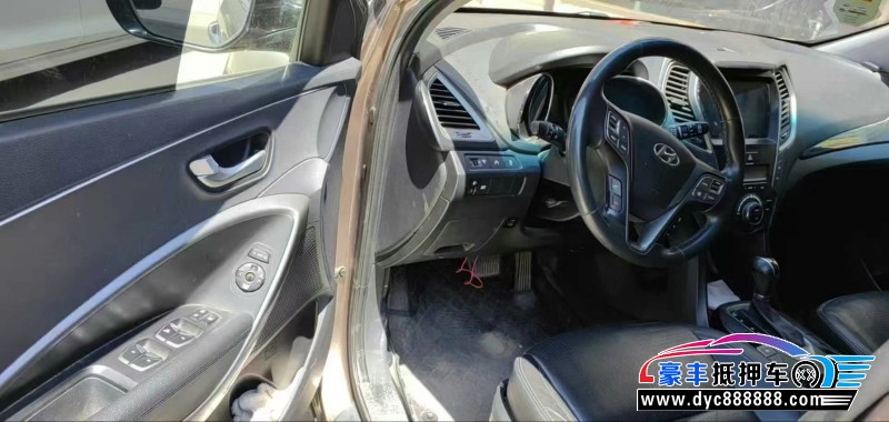 13年现代新胜达轿车抵押车出售