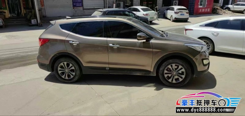 13年现代新胜达轿车抵押车出售