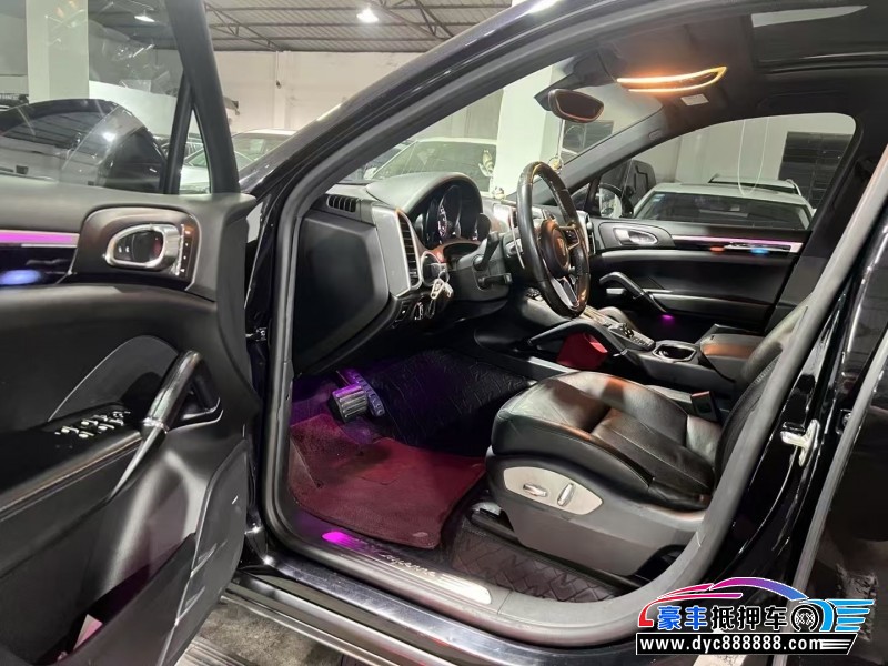 18年保时捷卡宴轿车抵押车出售