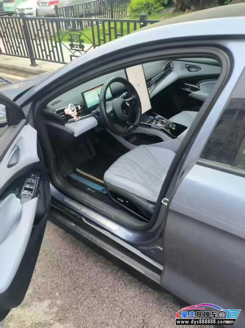 23年比亚迪海豹轿车抵押车出售