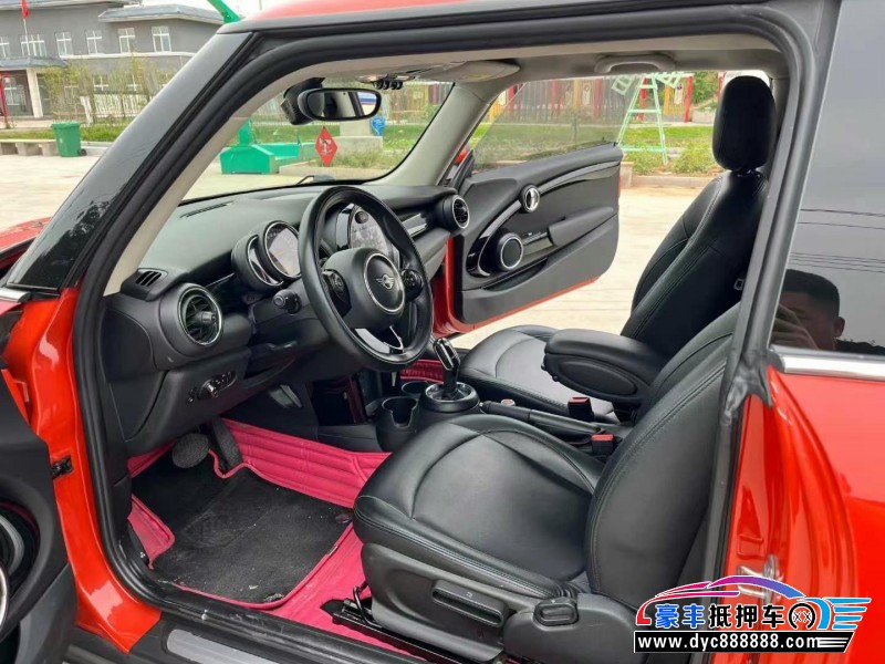 19年宝马MINI轿车抵押车出售