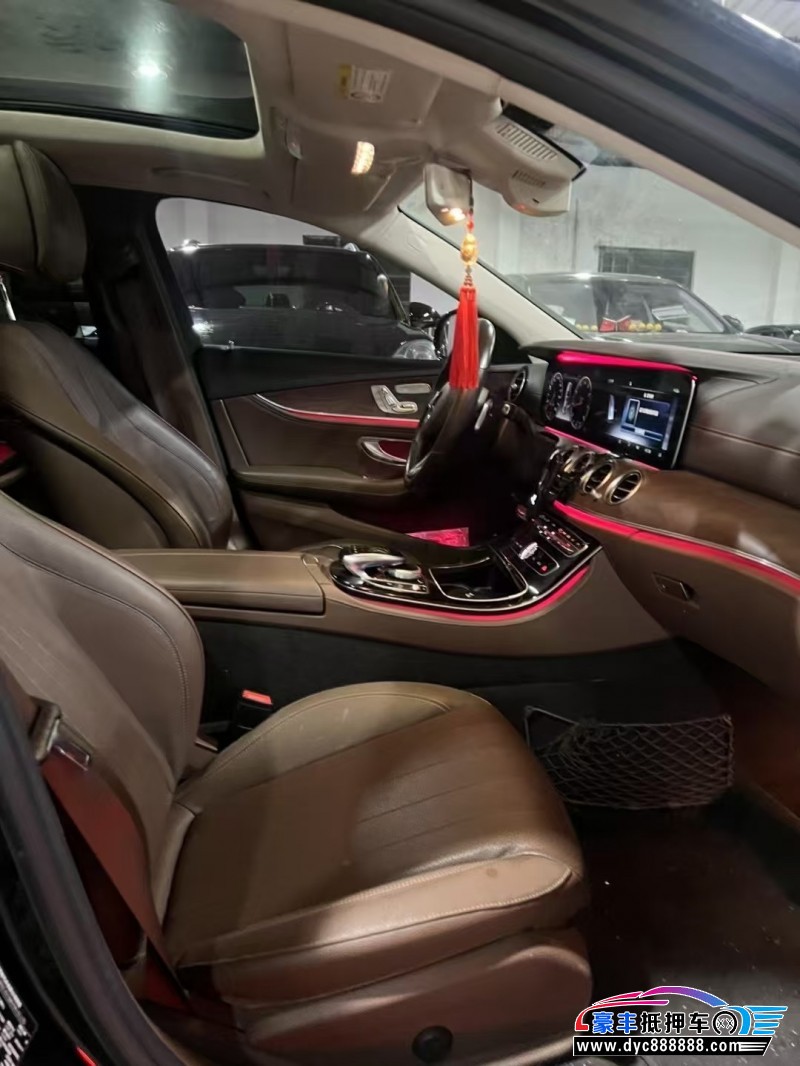 17年奔驰E轿车抵押车出售