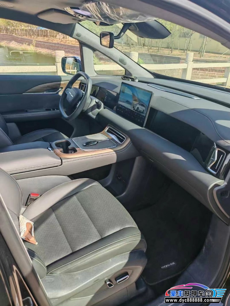 24年合创v09轿车抵押车出售