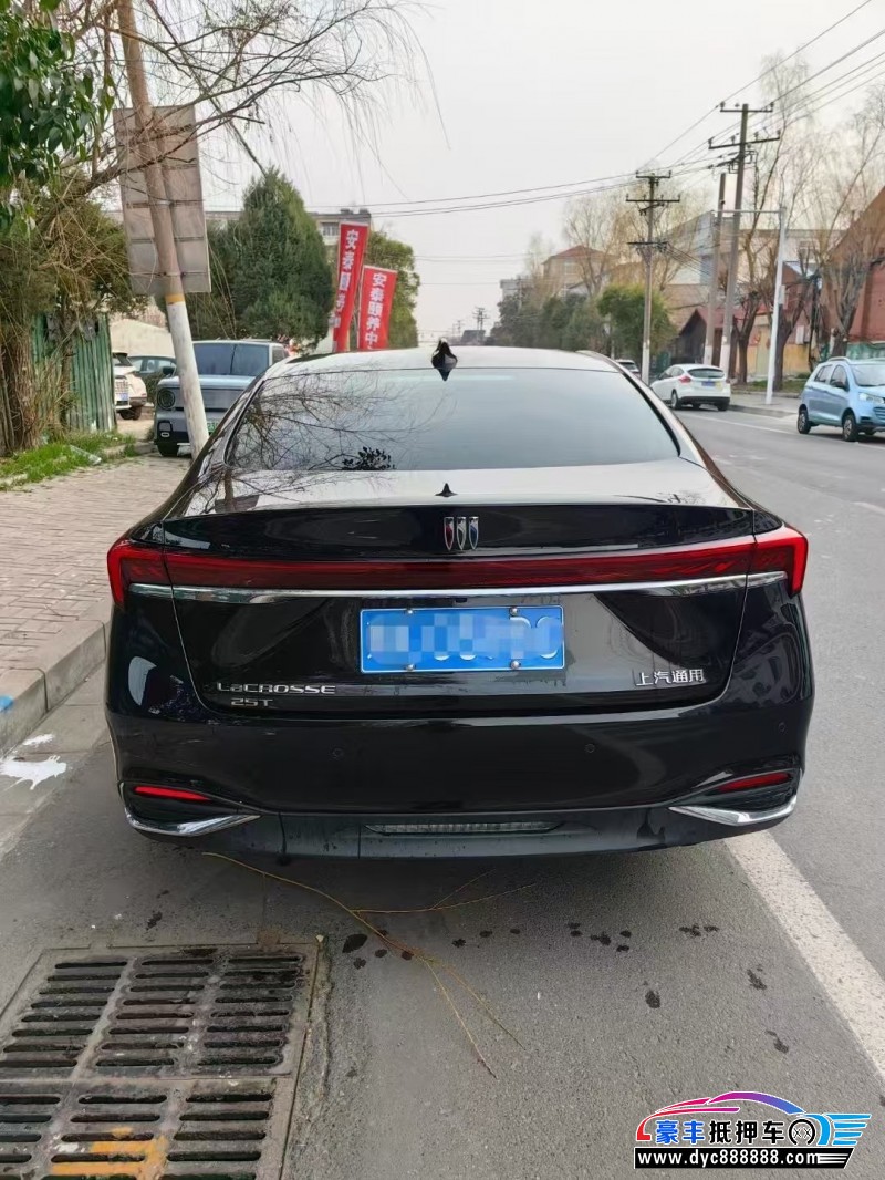 24年别克君越轿车抵押车出售