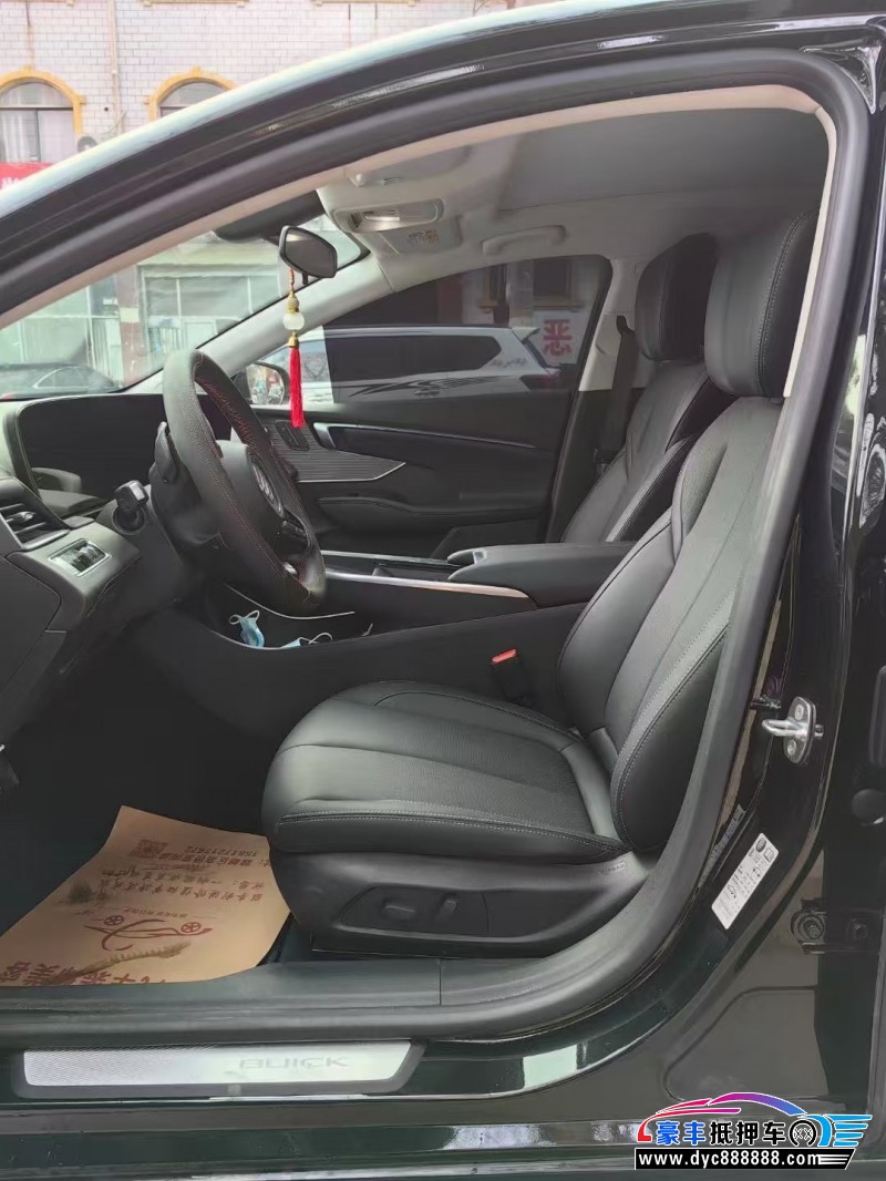 24年别克君越轿车抵押车出售