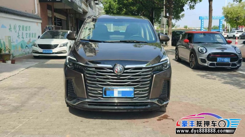 24年别克GL8轿车抵押车出售