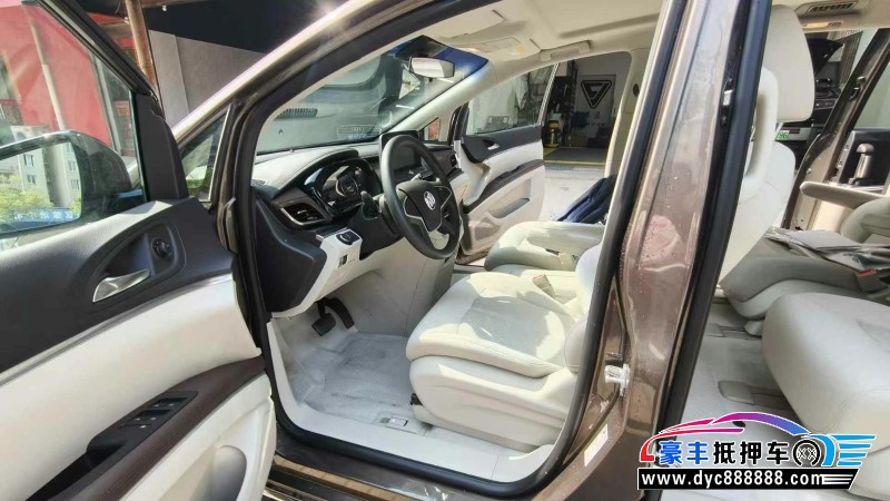 24年别克GL8轿车抵押车出售