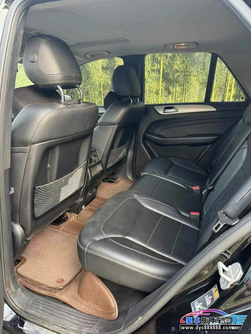 15年奔驰ML轿车抵押车出售