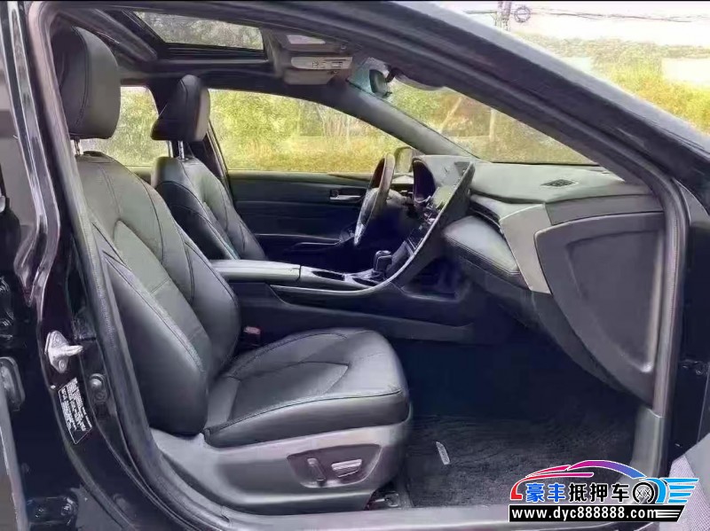 21年丰田亚洲龙轿车抵押车出售