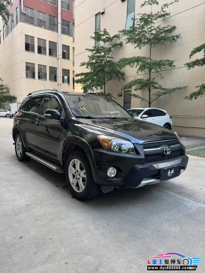 12年丰田RAV4轿车抵押车出售