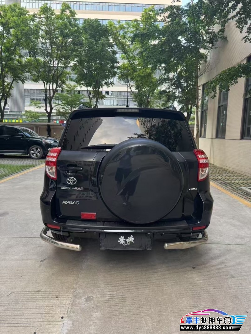 12年丰田RAV4轿车抵押车出售