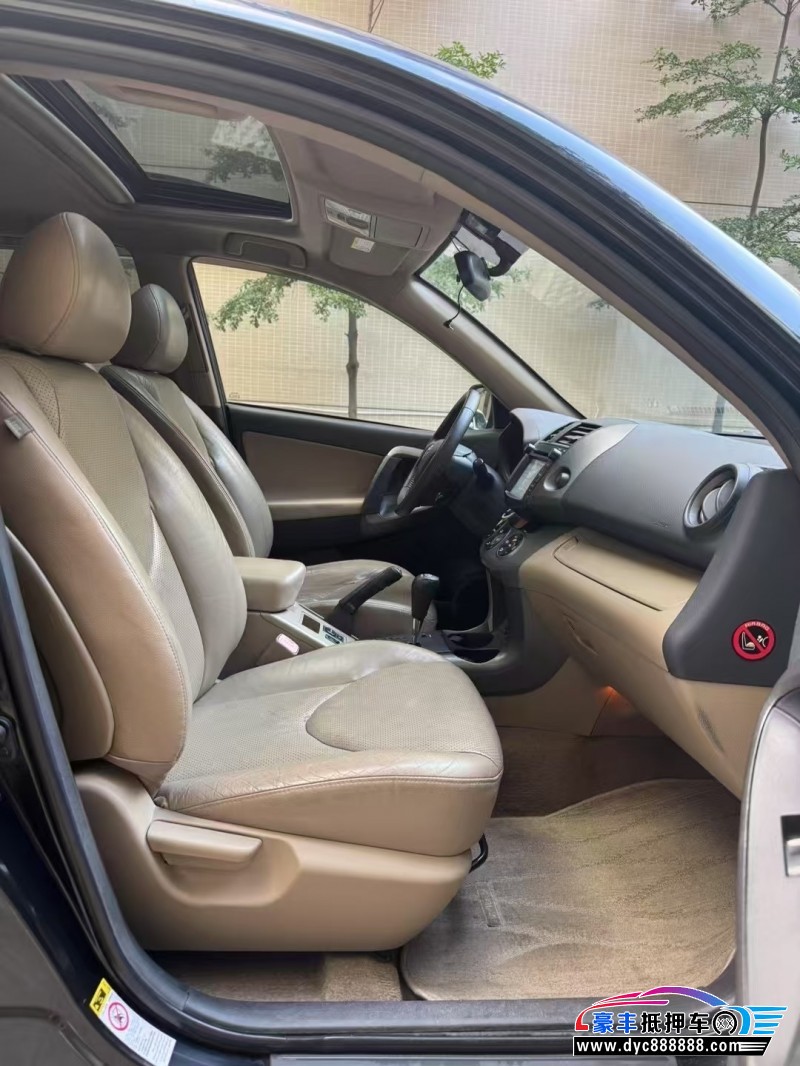 12年丰田RAV4轿车抵押车出售