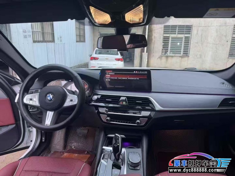 23年宝马5系轿车抵押车出售