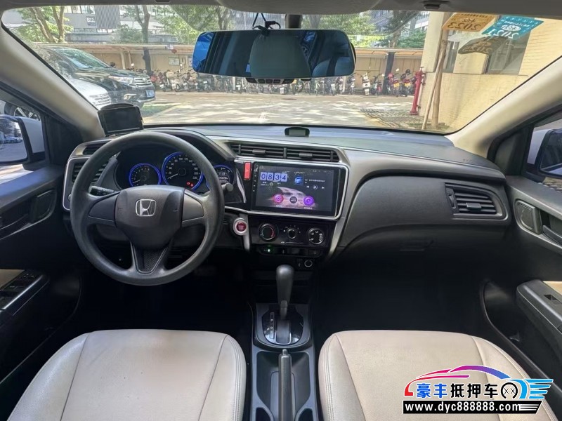 17年本田锋范轿车抵押车出售