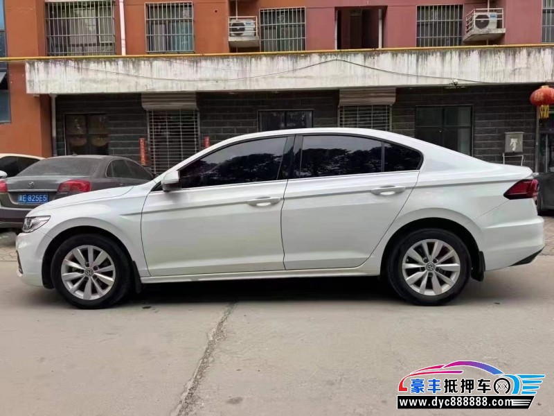 20年大众宝来轿车抵押车出售