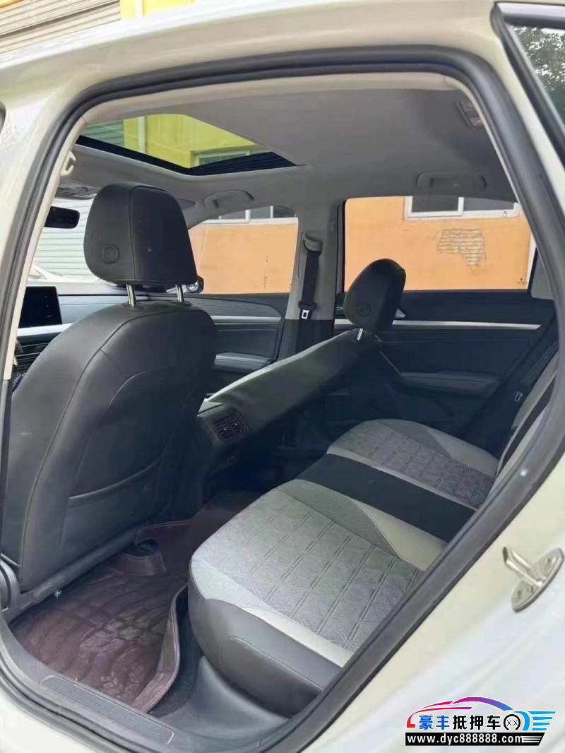 22年大众朗逸轿车抵押车出售