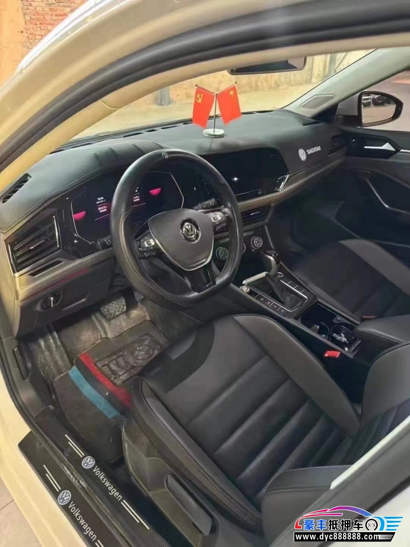 22年大众速腾轿车抵押车出售