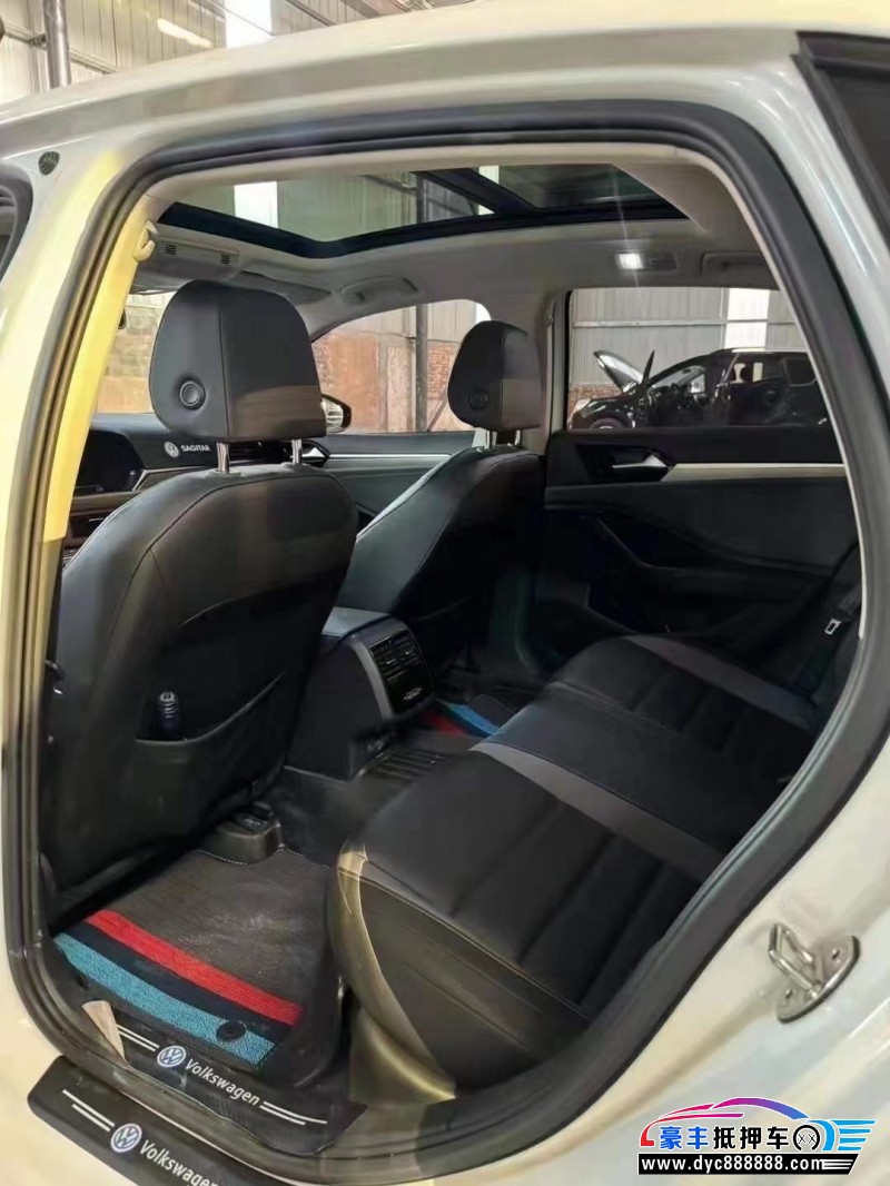 22年大众速腾轿车抵押车出售