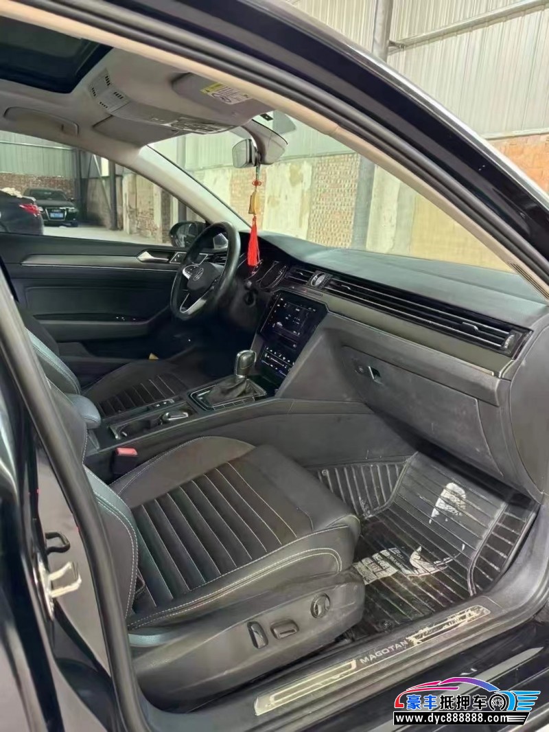 20年大众迈腾轿车抵押车出售