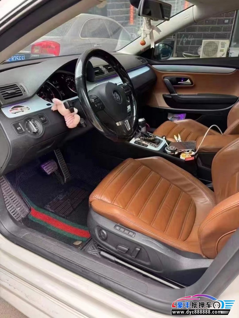 11年大众CC轿车抵押车出售