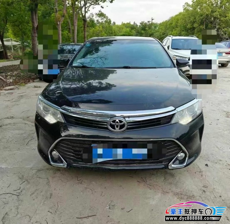 17年丰田凯美瑞轿车抵押车出售