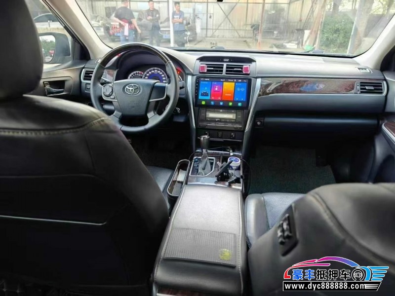 17年丰田凯美瑞轿车抵押车出售