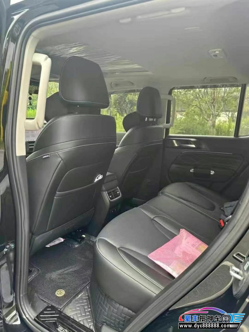 25年WEY坦克300轿车抵押车出售