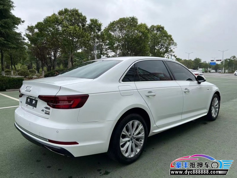19年奥迪A4L轿车抵押车出售