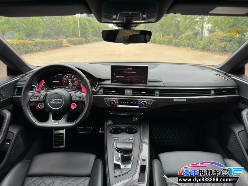 19年奥迪S5轿车抵押车出售