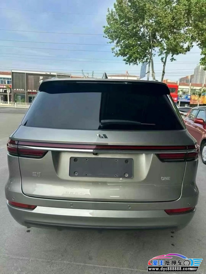 22年理想ONE轿车抵押车出售