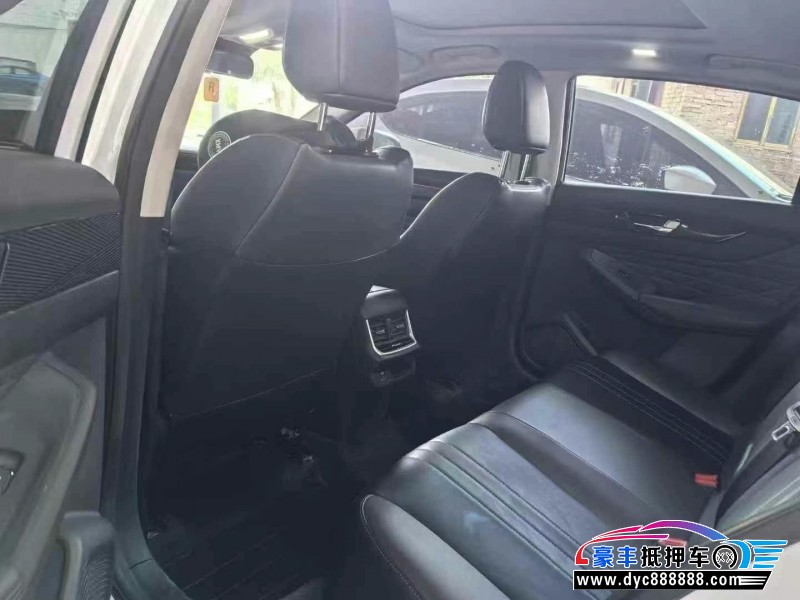 22年东风风神奕炫轿车抵押车出售