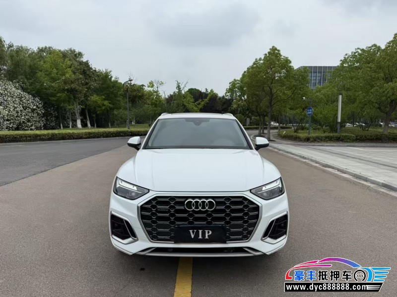 23年奥迪Q5轿车抵押车出售