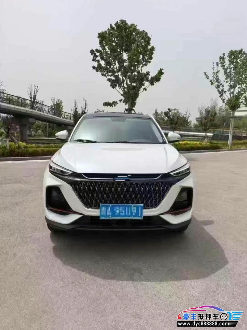 抵押车出售23年长安欧尚X7轿车