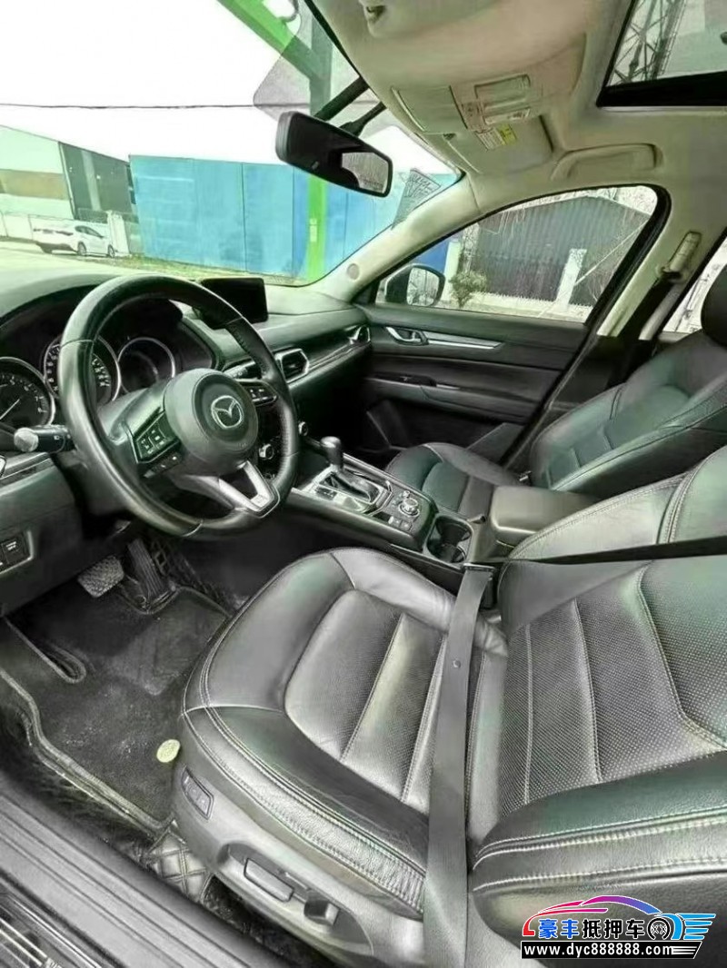 20年马自达CX-5轿车抵押车出售