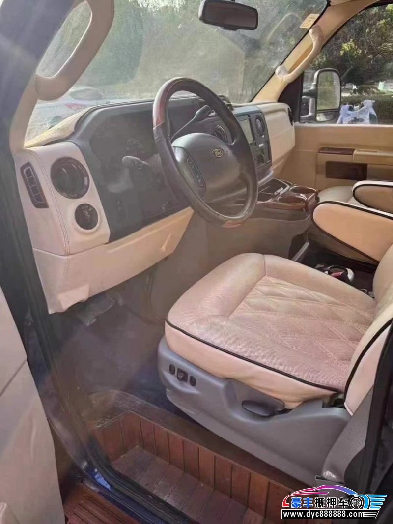17年福特E350轿车抵押车出售