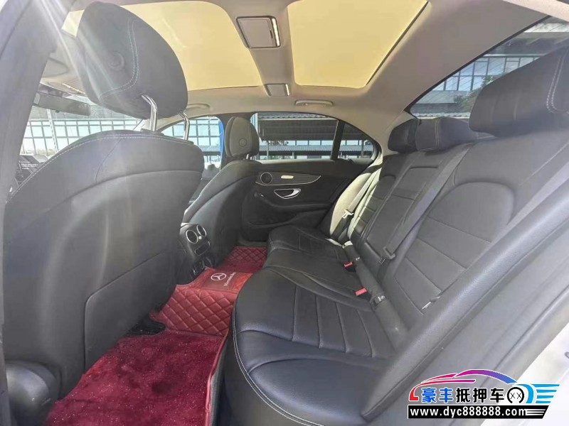 21年奔驰C轿车抵押车出售