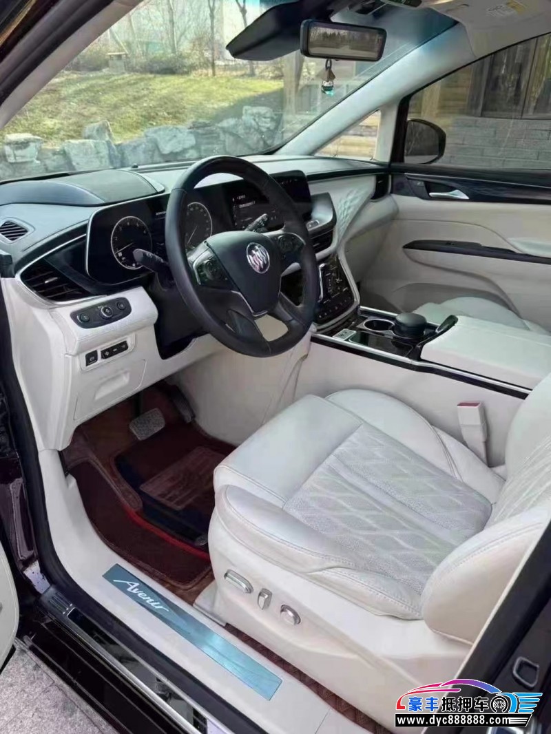 22年别克GL8轿车抵押车出售