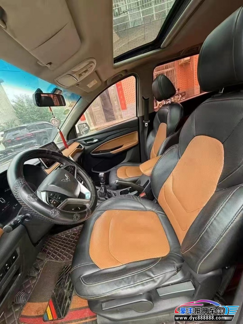 19年五菱汽车五菱宏光S3轿车抵押车出售