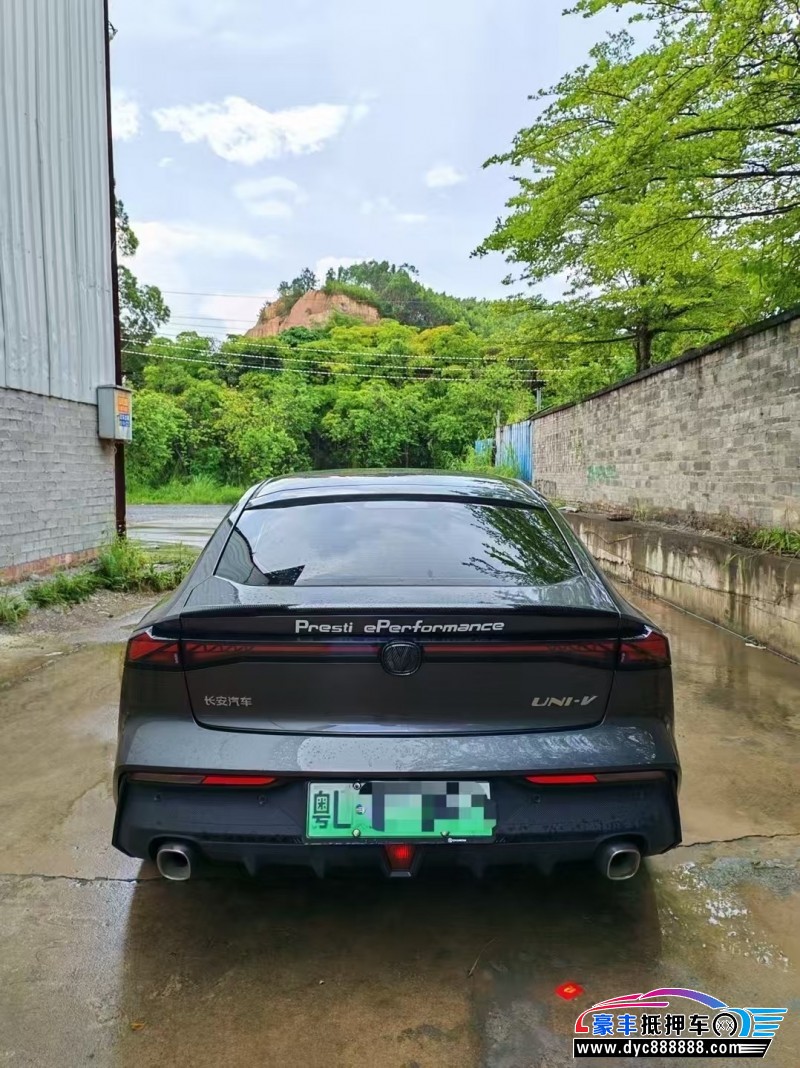 23年长安长安UNI轿车抵押车出售