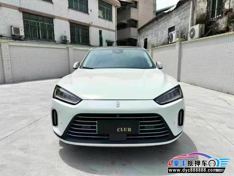 抵押车出售22年华为问界轿车
