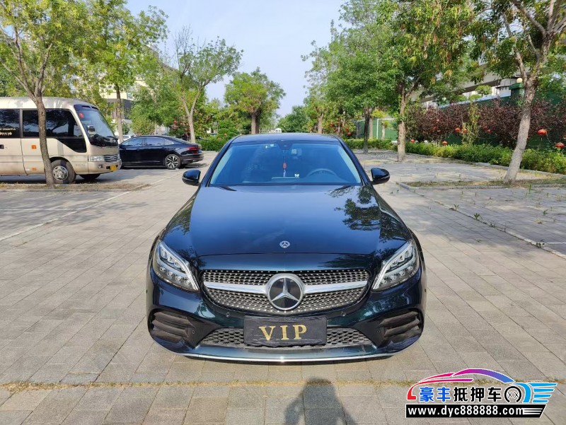 21年奔驰C轿车抵押车出售