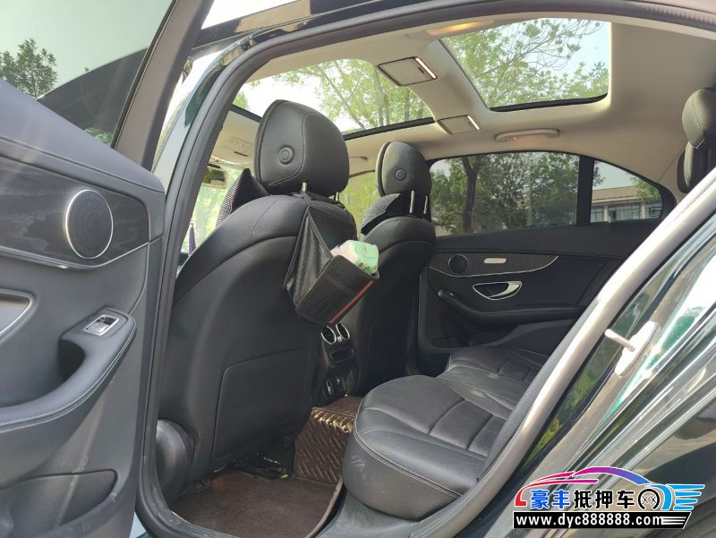 21年奔驰C轿车抵押车出售