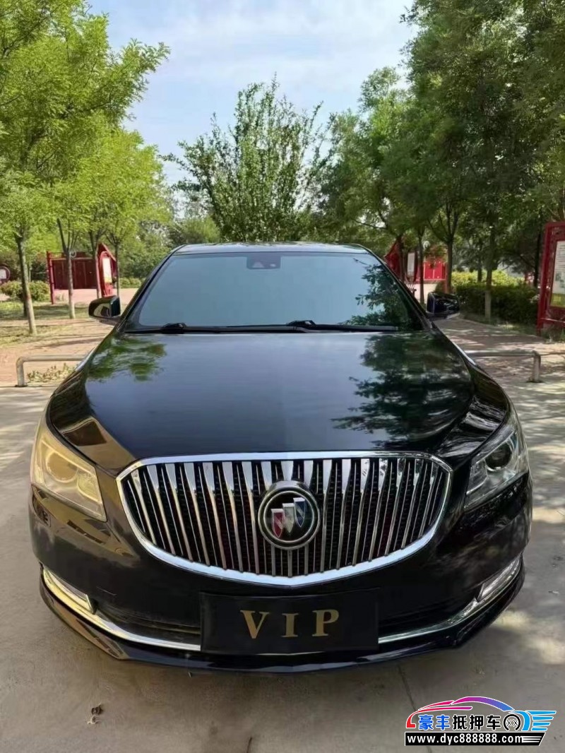 15年别克君越轿车抵押车出售