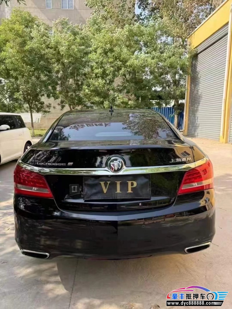 15年别克君越轿车抵押车出售