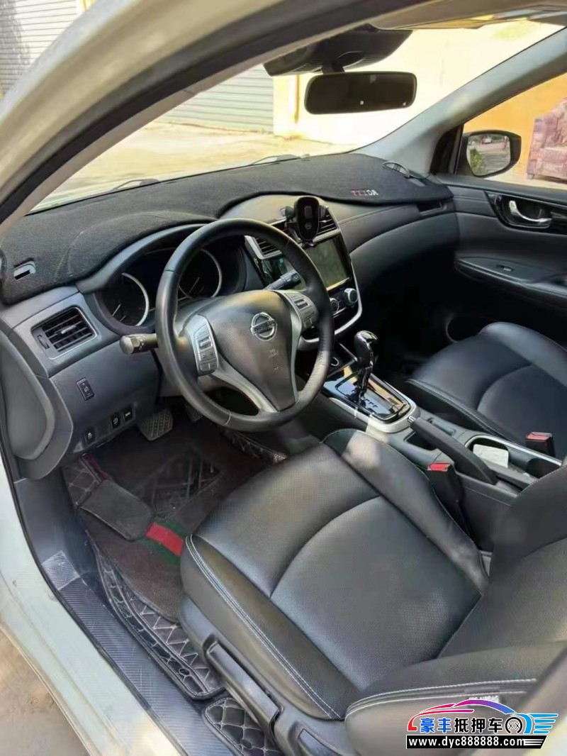 22年日产骐达轿车抵押车出售