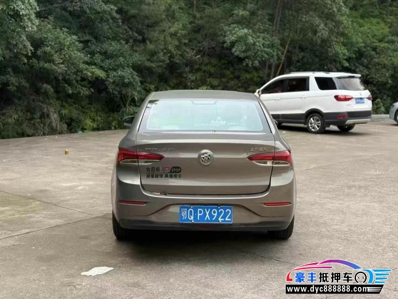 20年别克英朗轿车抵押车出售