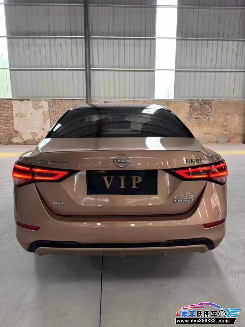 22年日产轩逸轿车抵押车出售