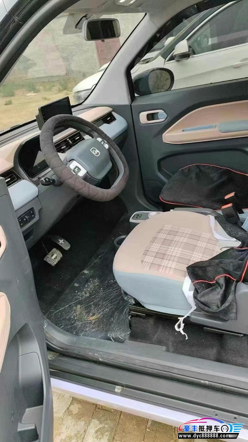 24年奇瑞冰淇淋轿车抵押车出售