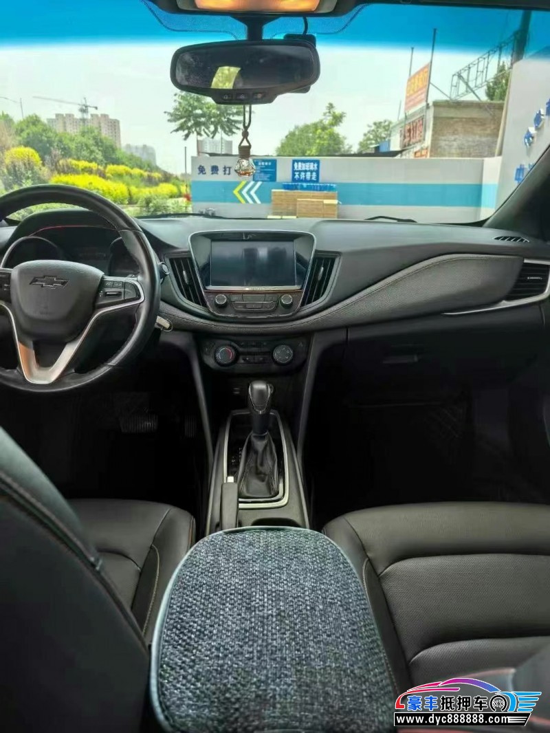 20年雪佛兰科鲁泽轿车抵押车出售